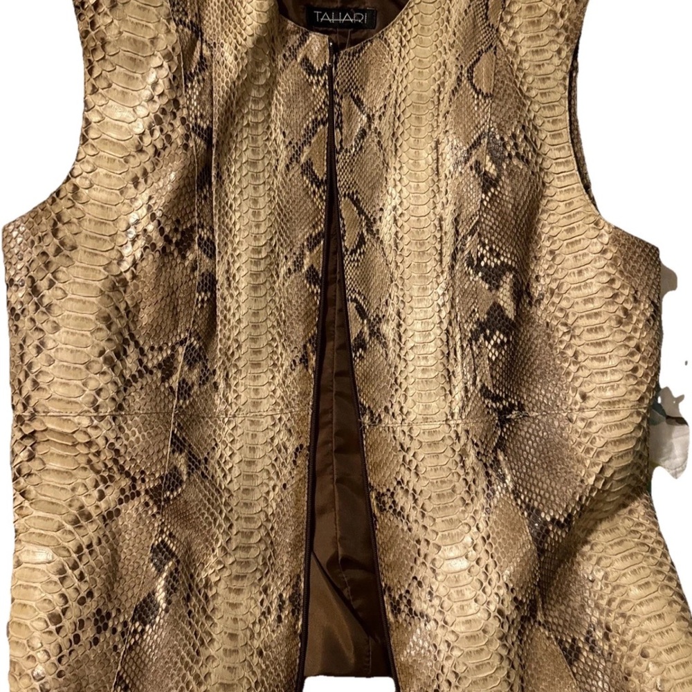 Brand new Tahari Python vest made in the USA size 6